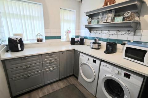 3 bedroom semi-detached house for sale, Tulliver Close, Warwickshire CV12