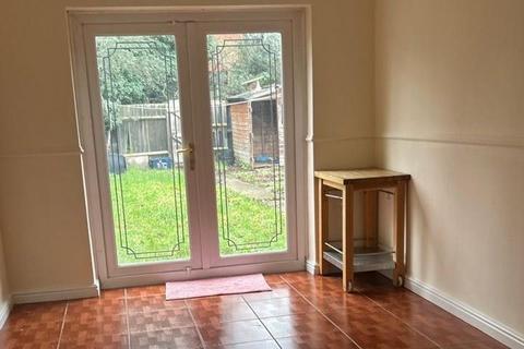 3 bedroom terraced house to rent, Stockmead Road, Little Billing, Northampton NN3