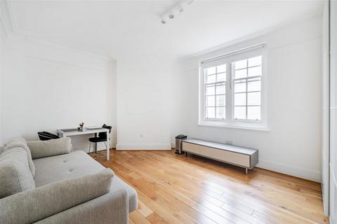 undefined, St. James's Street, London, SW1A
