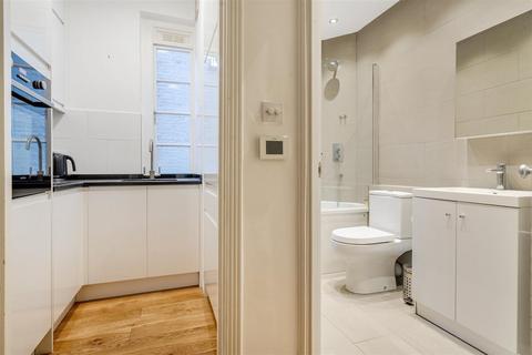 undefined, St. James's Street, London, SW1A