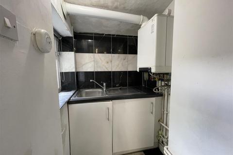 2 bedroom apartment to rent, Richmond Road, Cardiff