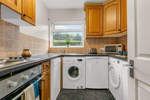 4 bedroom house to rent, Talbot View, Leeds
