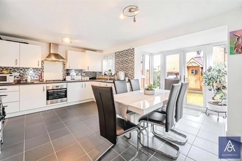 undefined, Desdemona Way, Northamptonshire NN13
