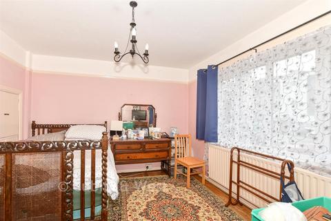3 bedroom detached house for sale, Christopher Road, East Grinstead RH19