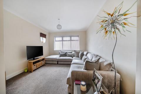 undefined, Oak Road, Caterham CR3