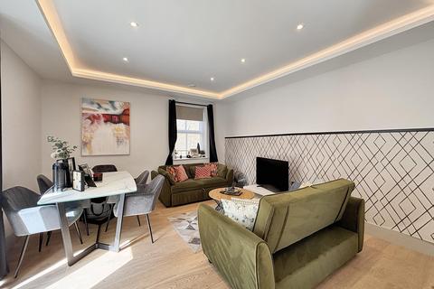 2 bedroom flat for sale, Elms Road, London SW4