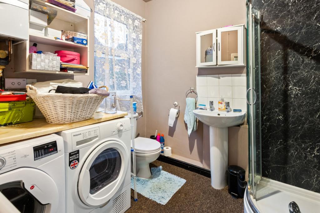 Shower Room/Utility