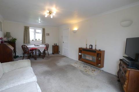 3 bedroom end of terrace house for sale, Chelwood Avenue, Hatfield