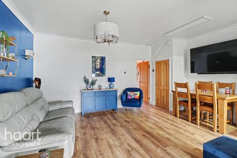 4 bedroom semi-detached house for sale, Stanley Road, Hornchurch