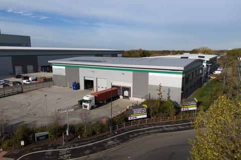 Warehouse to rent, Beddington Ln Croydon CR0 4TE