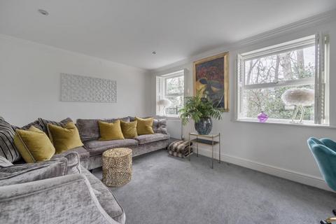 undefined, Penners Gardens,  Surbiton,  KT6