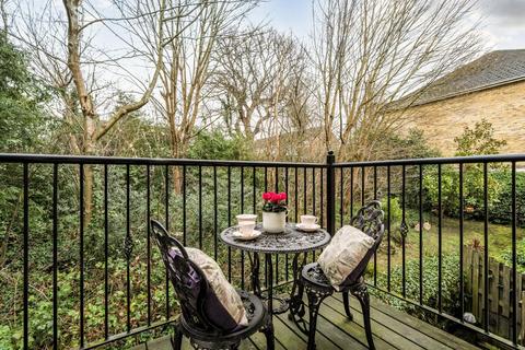 undefined, Penners Gardens,  Surbiton,  KT6