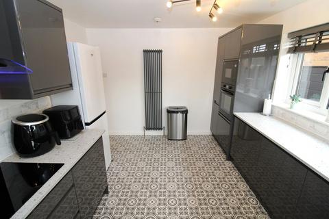 3 bedroom bungalow for sale, Ashfield Close, Barnsley