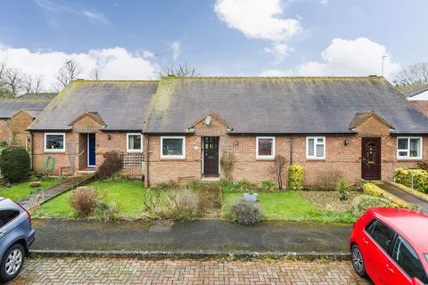 Manor Court, Abingdon OX14