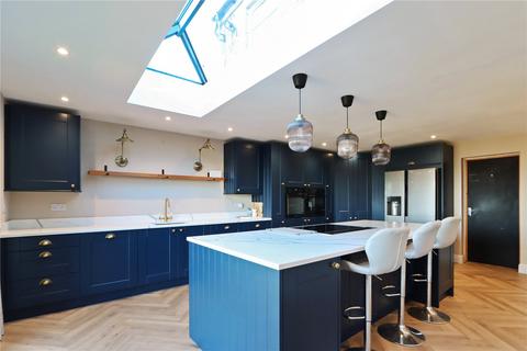 3 bedroom semi-detached house for sale, St. Agnes Gardens, Tyne and Wear NE40