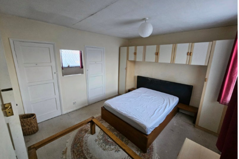 1 bedroom in a house share to rent, Trevor Close, Northolt UB5