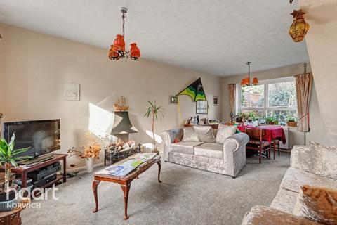 3 bedroom end of terrace house for sale, Brayfield Way, Norwich