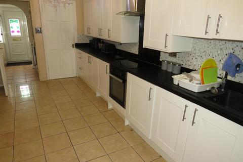 3 bedroom end of terrace house for sale, Bannerlea Road, Birmingham B37