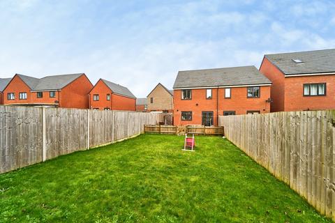 3 bedroom semi-detached house for sale, Bluebell Crescent, Walsall, WS3