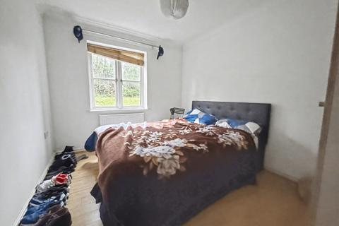 2 bedroom flat for sale, St Cross