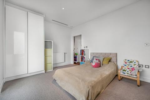 2 bedroom house for sale, Salvor Tower, 41 Mastmaker Road, London