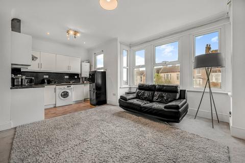 2 bedroom flat to rent - Eglinton Hill, Plumstead, London