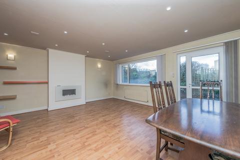 3 bedroom terraced house for sale, North Street, Thackley, Bradford, BD10