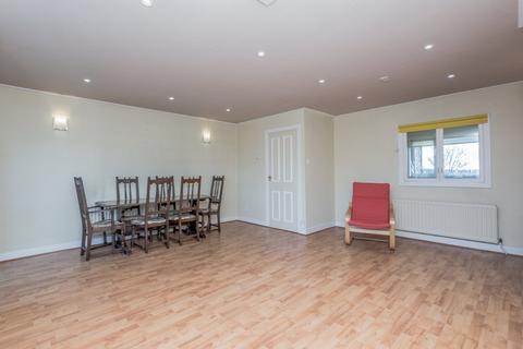 3 bedroom terraced house for sale, North Street, Thackley, Bradford, BD10