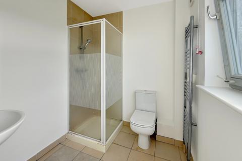 undefined, b Clayponds Lane, London, TW8