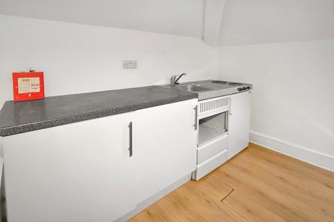 undefined, c Clayponds Lane, London, TW8