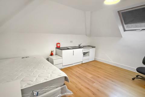 1 bedroom flat to rent, c Clayponds Lane, London, TW8