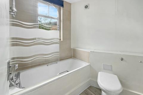 undefined, d Clayponds Lane, London, TW8