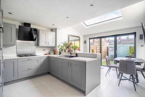 2 bedroom townhouse for sale, Stephenson Way, York