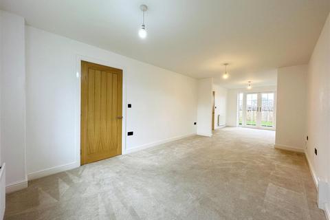 3 bedroom detached house for sale, Park Avenue, Barlow, Selby
