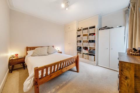 2 bedroom maisonette to rent, Oakmead Road, Balham, London, SW12