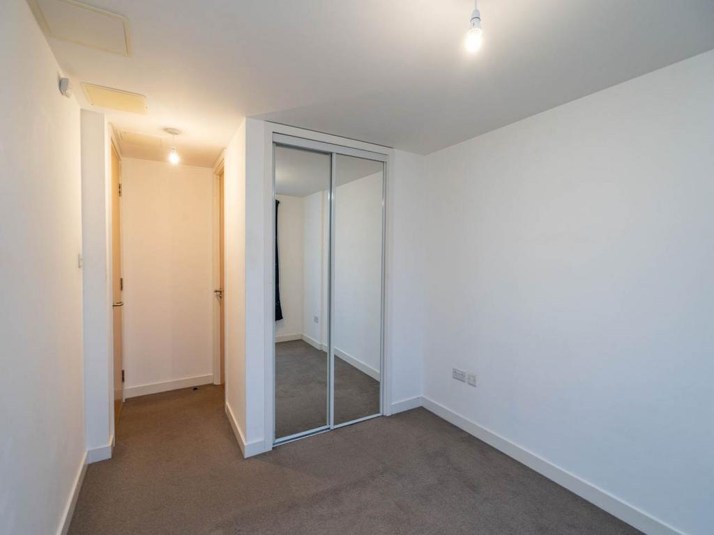 35(Flat14)Peffer Bank