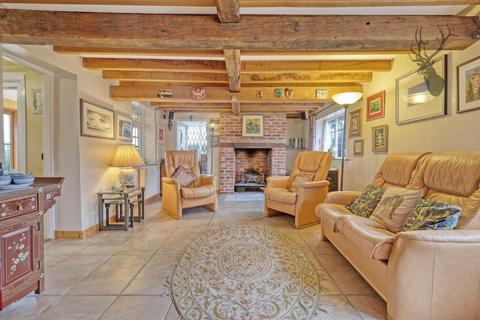 3 bedroom detached house for sale, Church Road, West Hanningfield