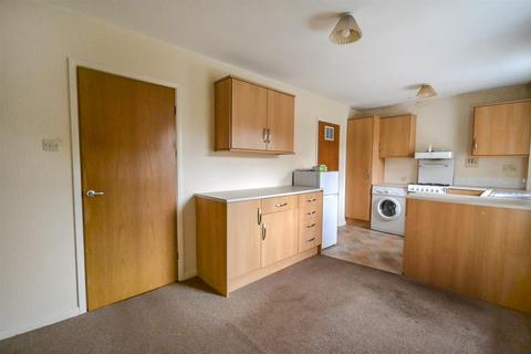 3 bedroom terraced house for sale, Kings Court, Southwell, Southwell