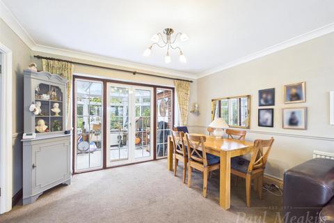 undefined, Falconwood Road