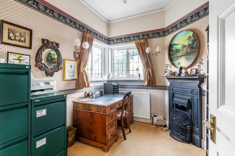 undefined, Woodcote Valley Road, Purley, Surrey