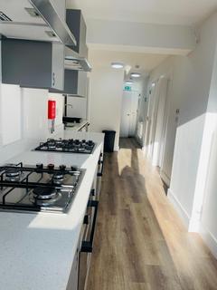 1 bedroom in a house share to rent, North Hyde Road, Hayes UB3