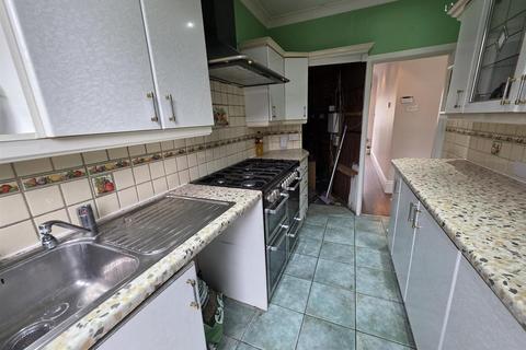 4 bedroom terraced house for sale, Dorset Road, London E7