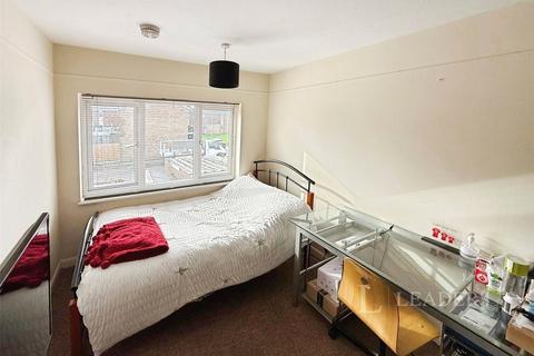 undefined, 43 Hornet Close, PO15
