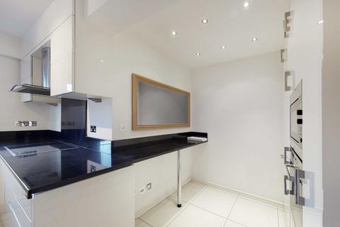 3 bedroom apartment for sale, Viceroy Court, Prince Albert Road, St John's Wood, London, NW8