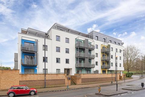 2 bedroom flat for sale, Crown Dale, London, SE19