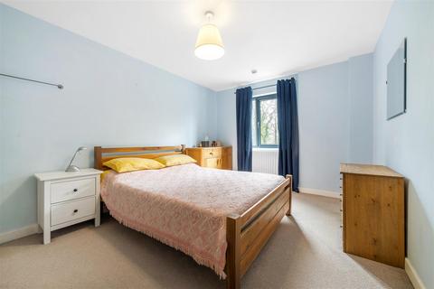 Crown Dale, London, SE19