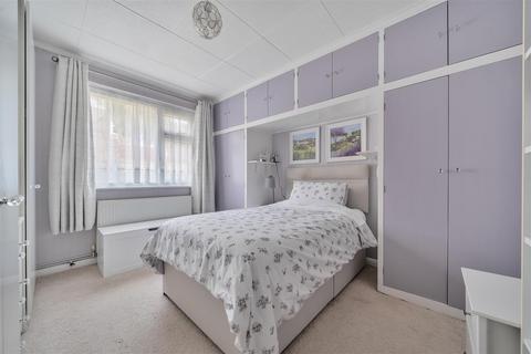 2 bedroom detached bungalow for sale, Newton Close, Maidstone