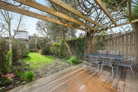 4 bedroom terraced house for sale, Aycliffe Road, London, W12
