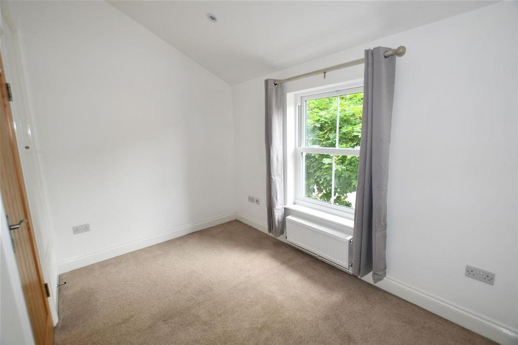 Bedroom One.jpg