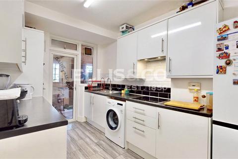 3 bedroom end of terrace house for sale, Park Road, Wembley, HA0